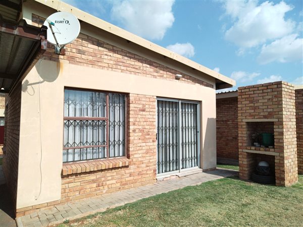 1 Bedroom Townhouse 1 Bedroom Townhouse