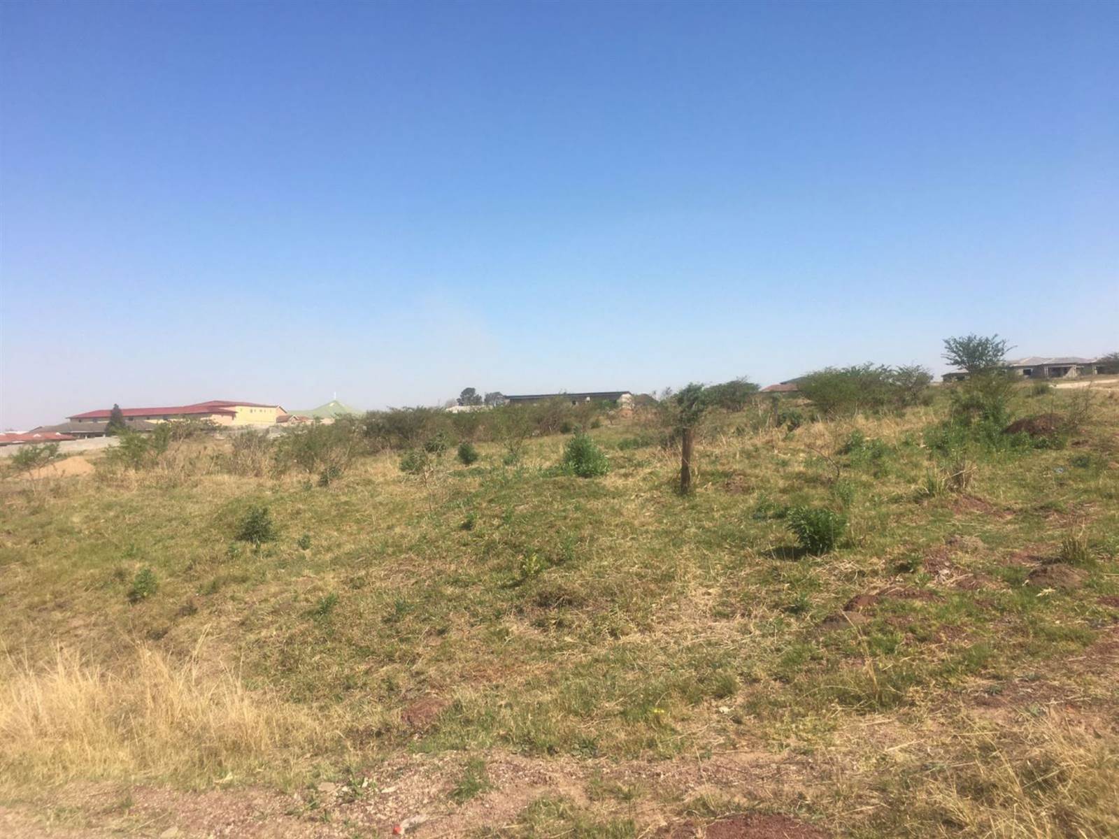 1182 m² Land available in Mthata photo number 3