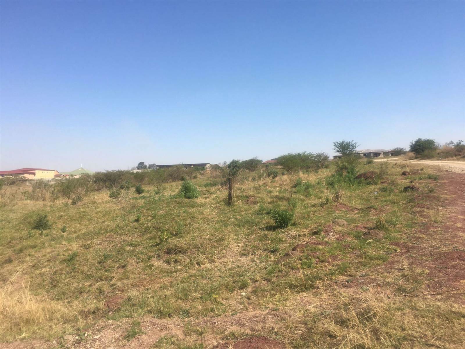 1182 m² Land available in Mthata photo number 2