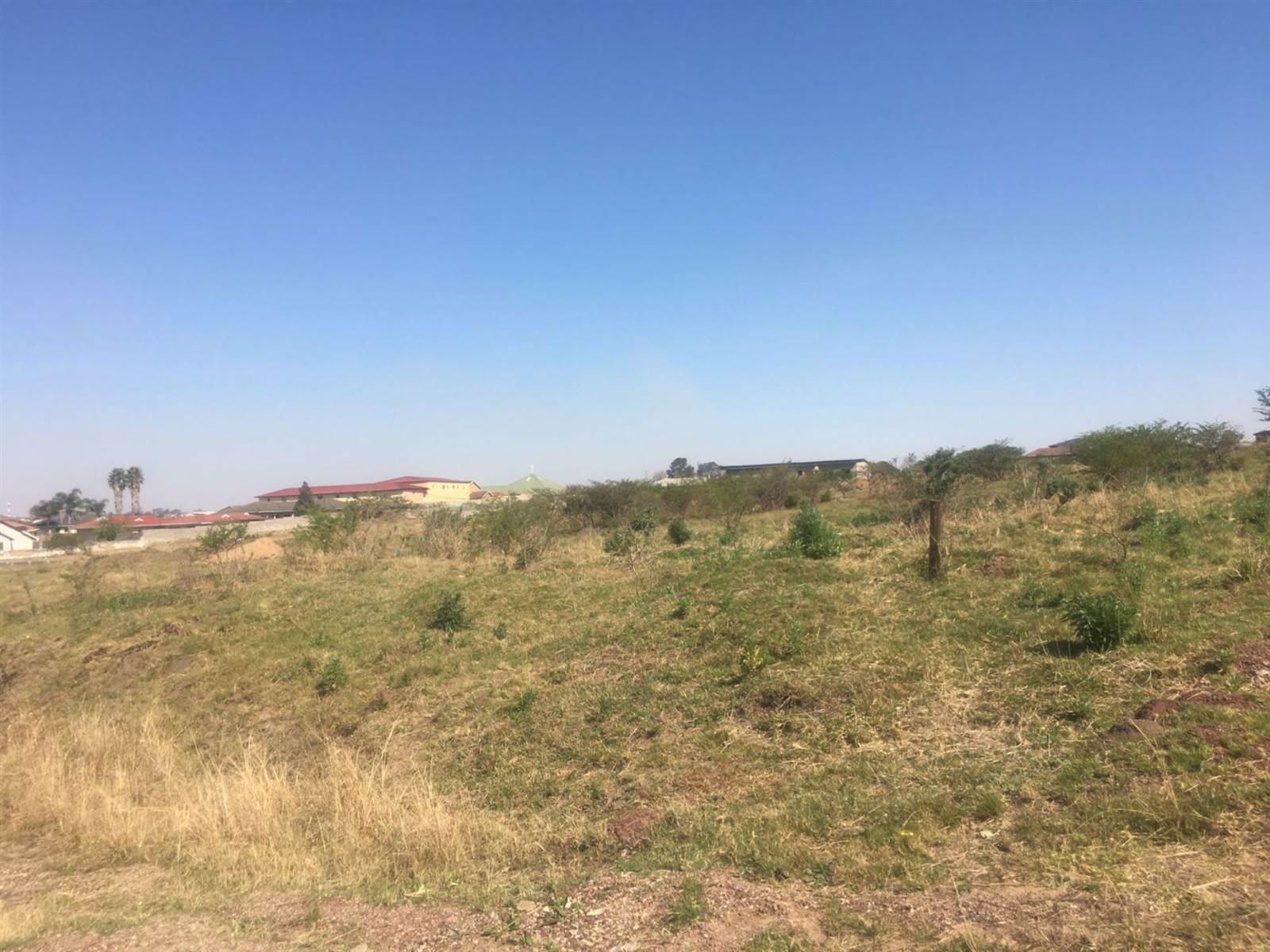 1182 m² Land available in Mthata photo number 5