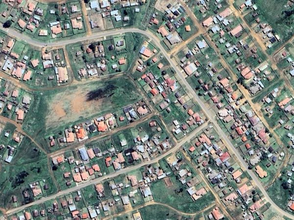 360 m² Land