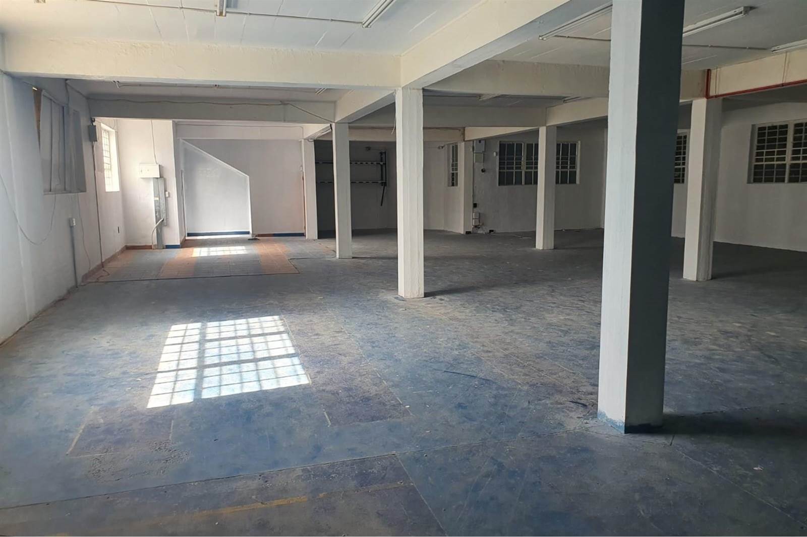 1606  m² Industrial space in Sidwell photo number 12