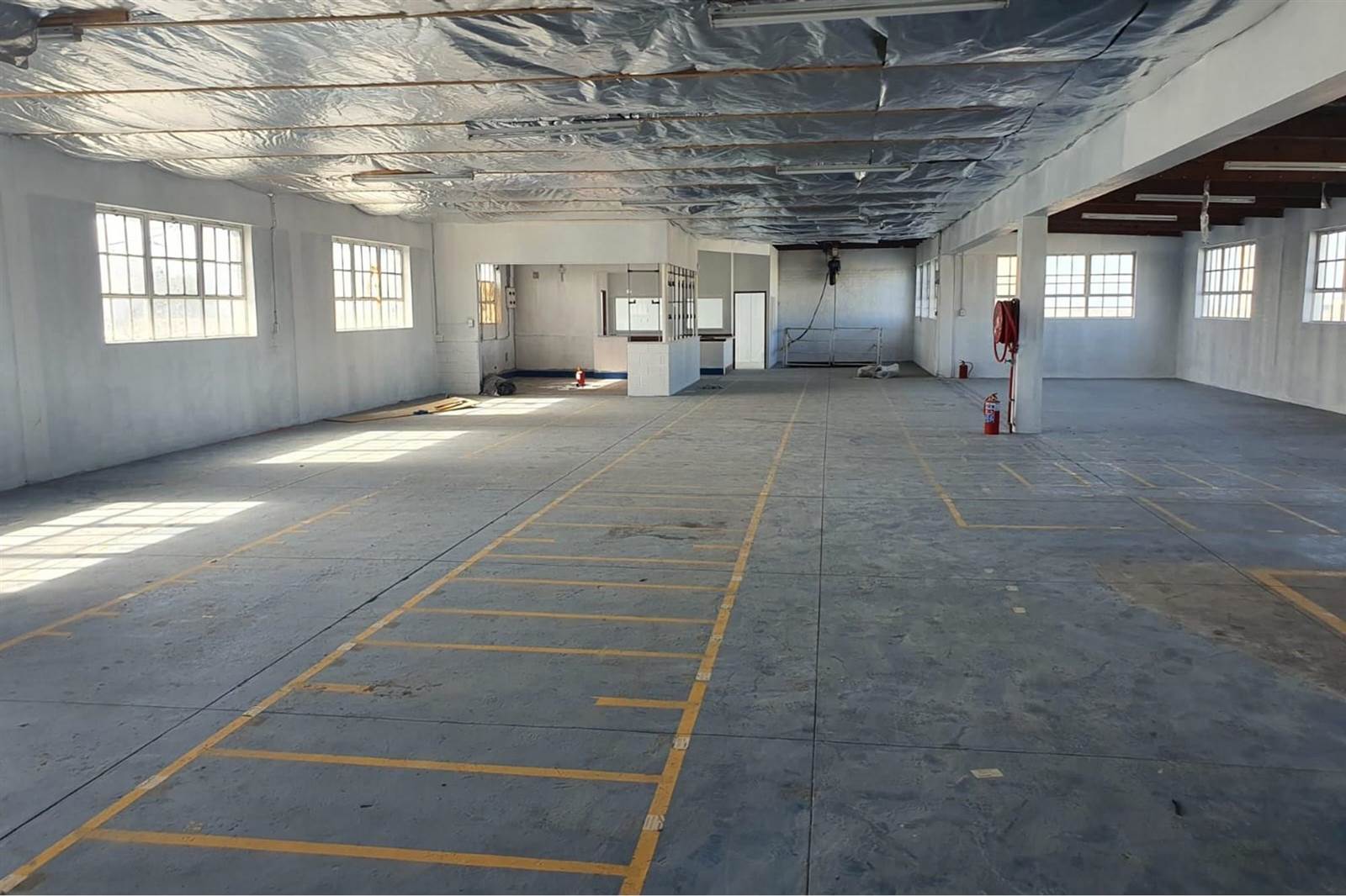 1606  m² Industrial space in Sidwell photo number 7