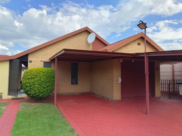 3 Bedroom House 3 Bedroom House