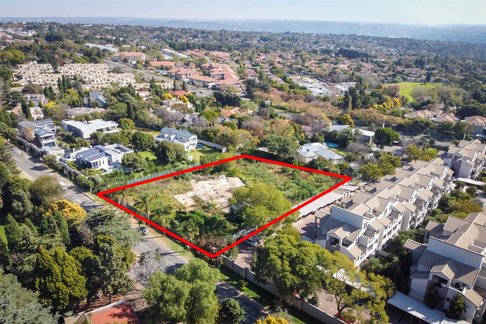 4660 m² Land available in Bryanston photo number 1