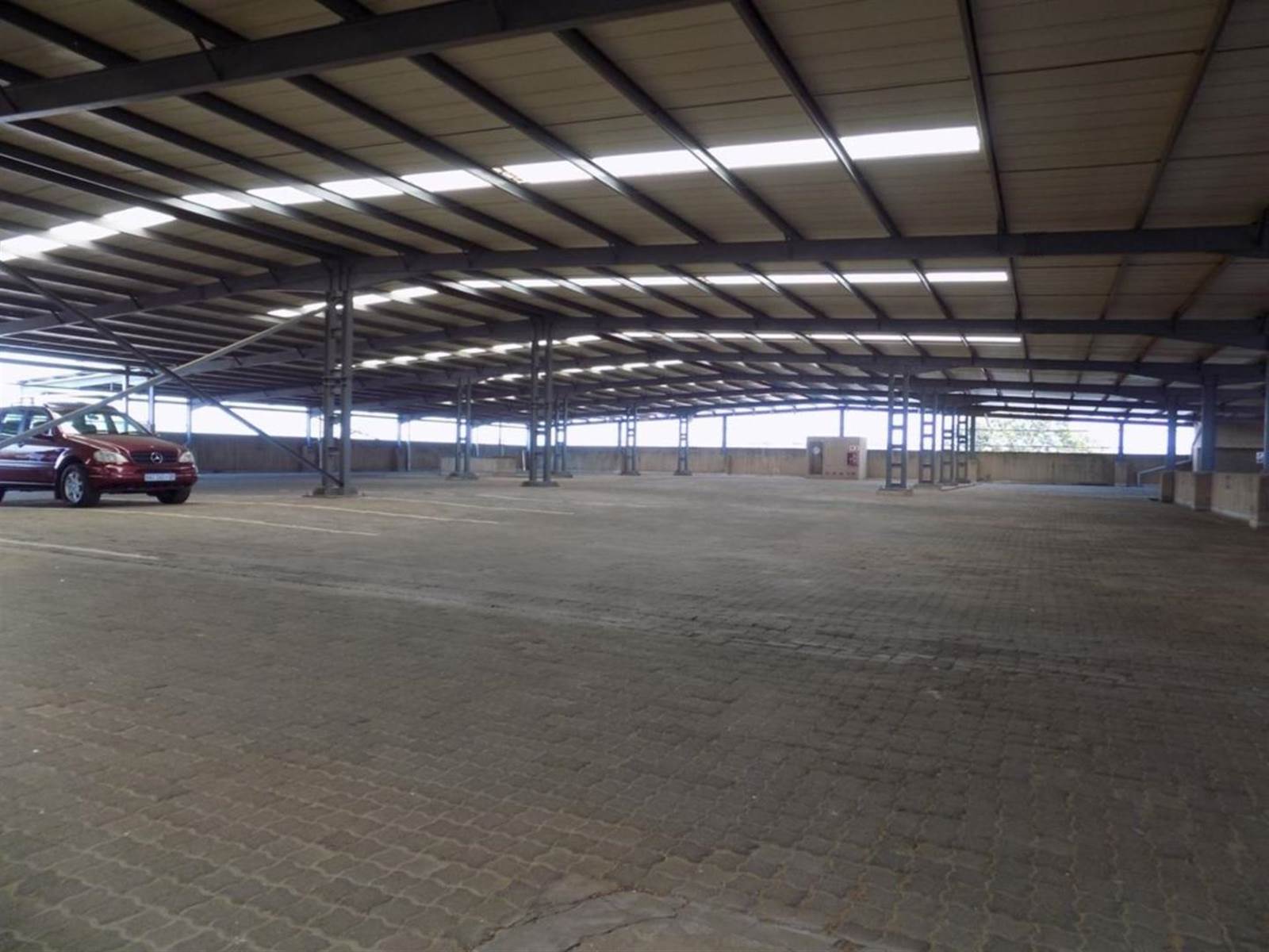 1500  m² Industrial space in Wynberg photo number 13