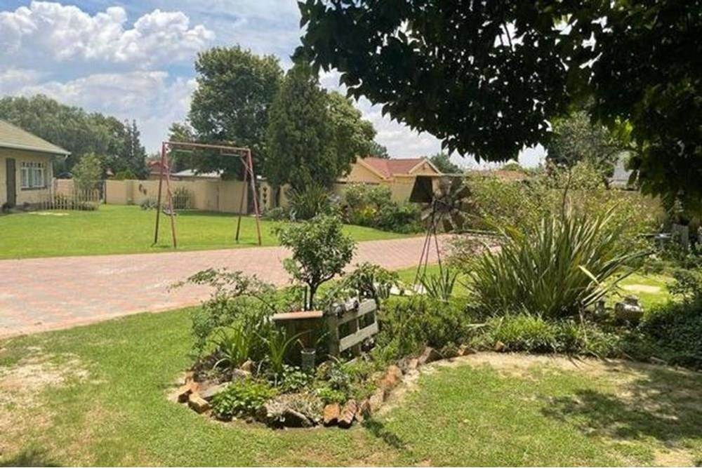 4 Bed House in Kriel photo number 7