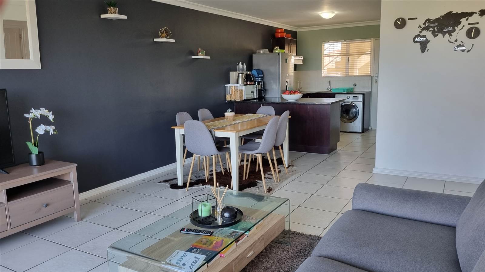 3 Bed Apartment in Muizenberg photo number 9