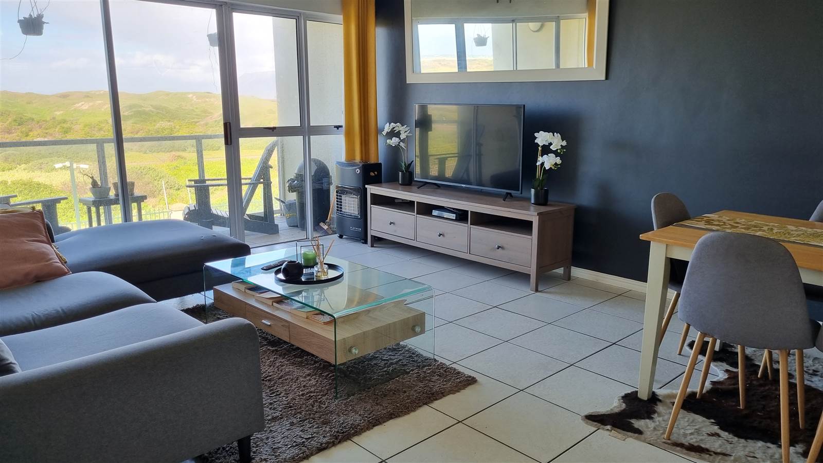 3 Bed Apartment in Muizenberg photo number 12