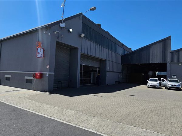 999  m² Industrial space