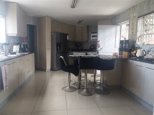 3 Bedroom House 3 Bedroom House