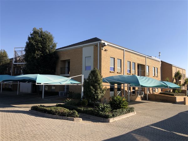 2480  m² Commercial space