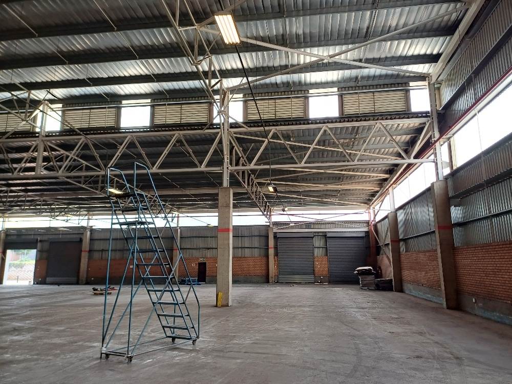 2700  m² Industrial space in Olifantsfontein photo number 21