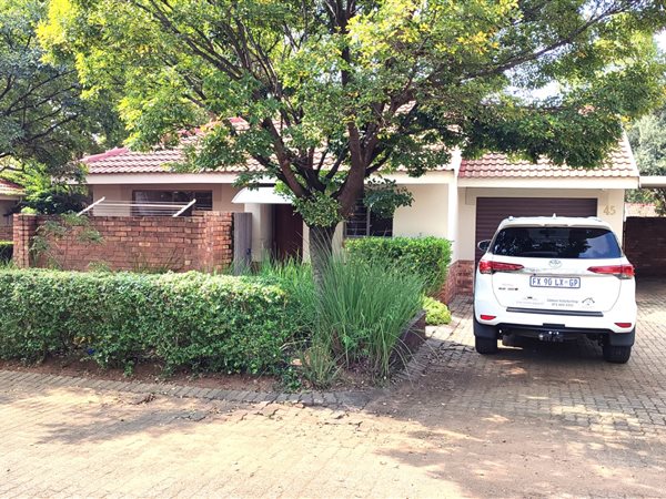2 Bedroom Townhouse 2 Bedroom Townhouse