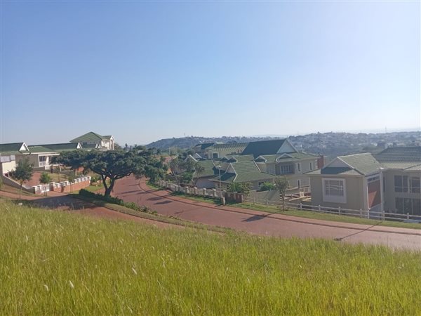 1 569 m² Land