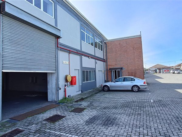 1420  m² Industrial space