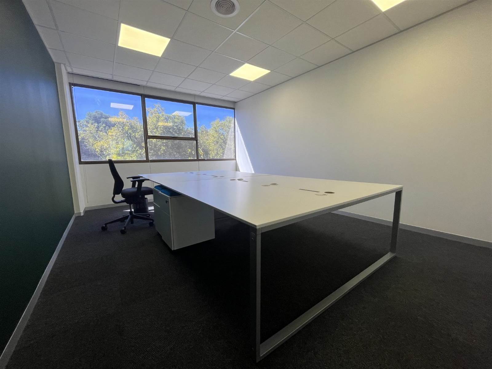 44  m² Office Space in Morningside photo number 4