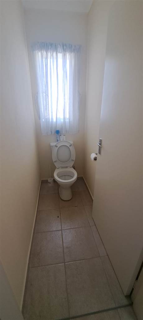 3 Bed House in Rustenburg North photo number 8