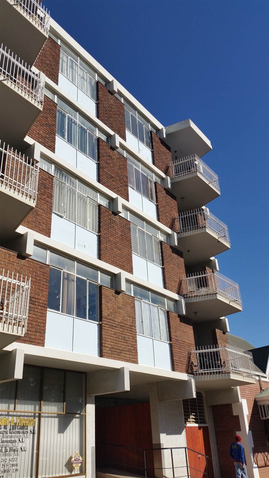 1 Bed Apartment in Kroonstad photo number 1