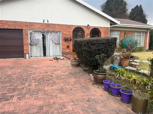 3 Bedroom House 3 Bedroom House