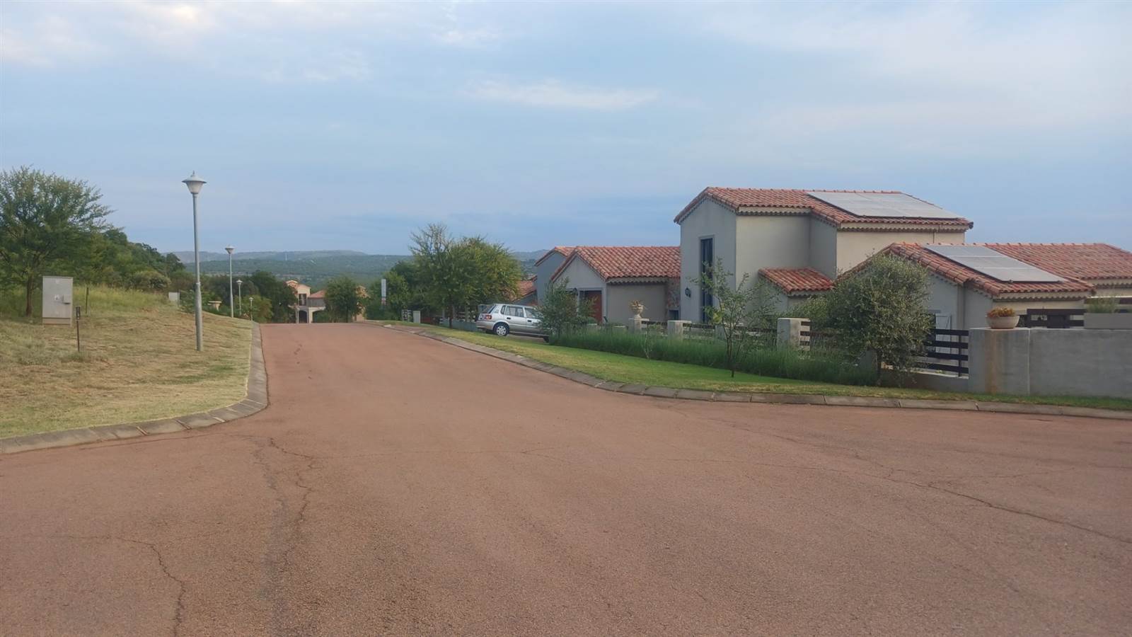 883 m² Land available in Broederstroom photo number 9