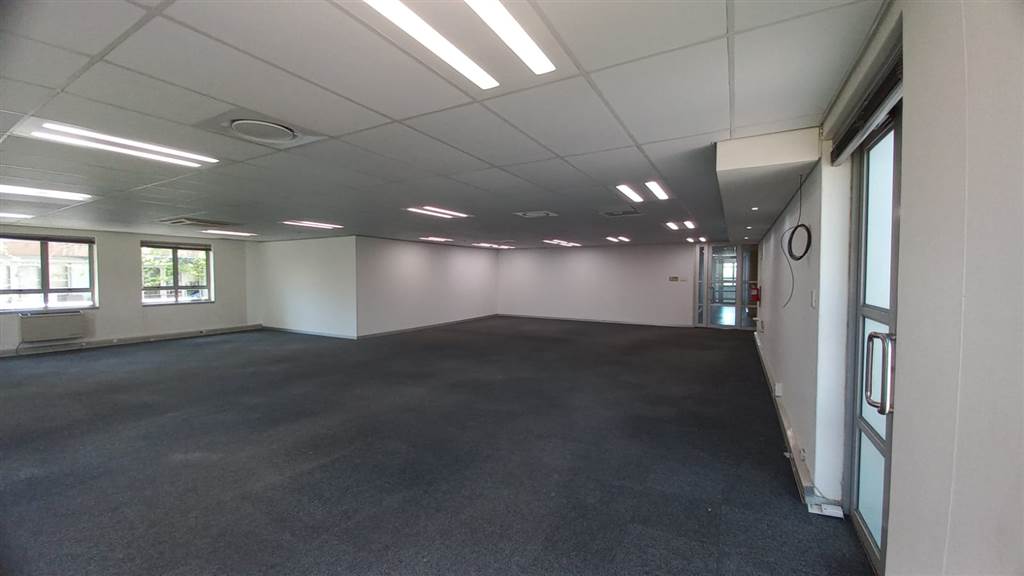 200  m² Commercial space in Faerie Glen photo number 4