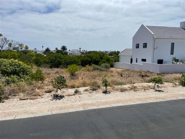 365 m² Land available in Shelley Point