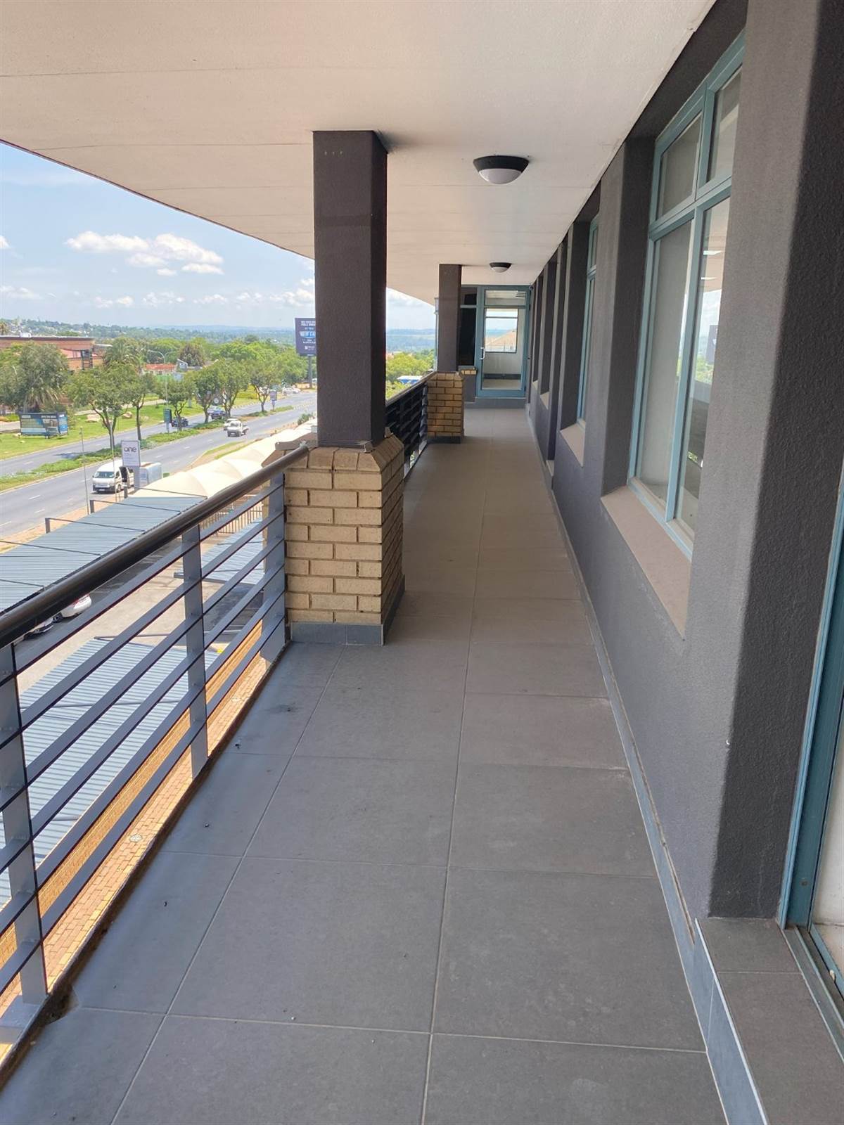 340  m² Commercial space in Rivonia photo number 8