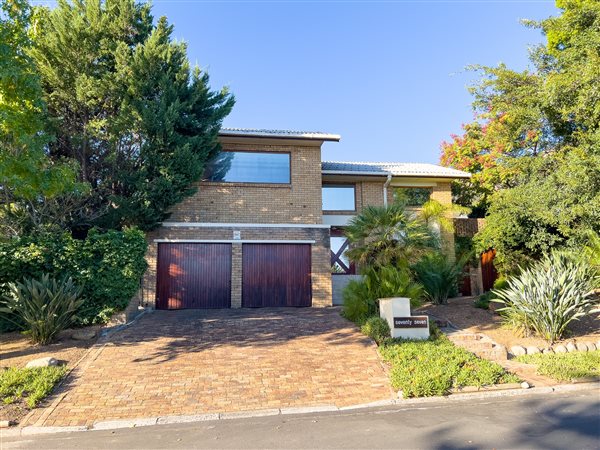5 Bedroom House 5 Bedroom House
