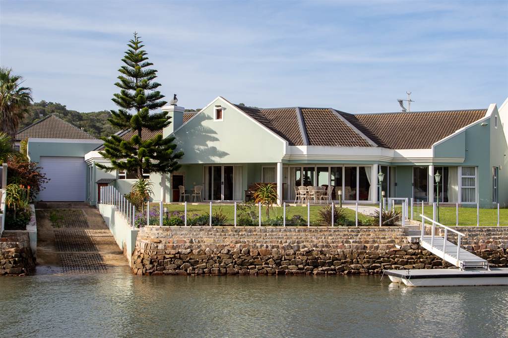 4 Bed House for sale in Royal Alfred Marina | T5005101 | Private Property