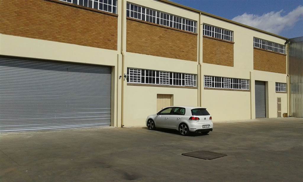 6500  m² Industrial space in Benrose photo number 4