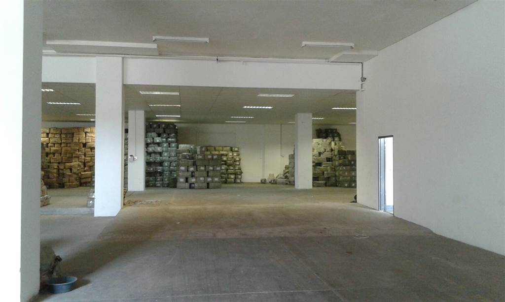 6500  m² Industrial space in Benrose photo number 20