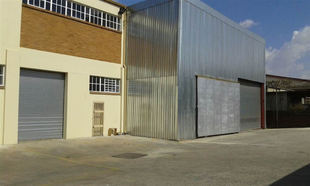 6500  m² Industrial space in Benrose photo number 5