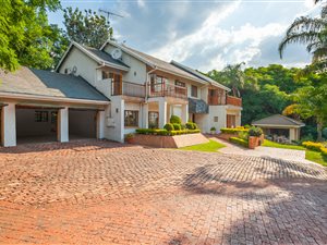 5 Bed House in Waterkloof Park