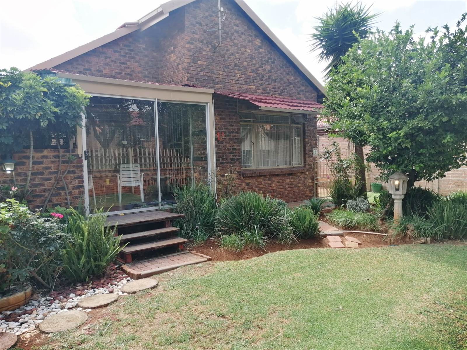 3 Bed House in Boksburg North photo number 2