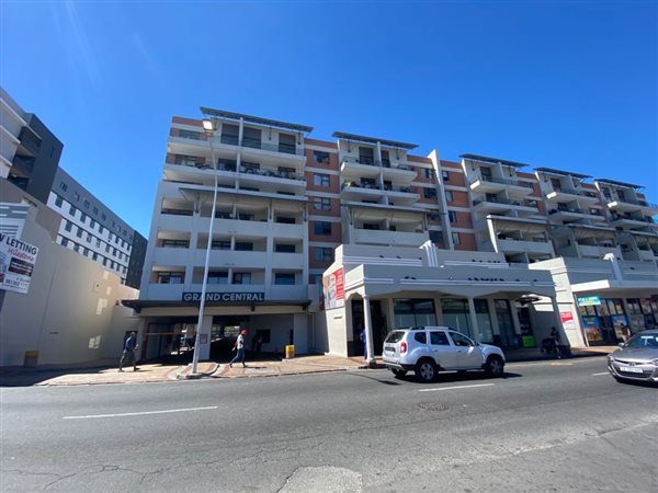 1 Bed Apartment in Wynberg