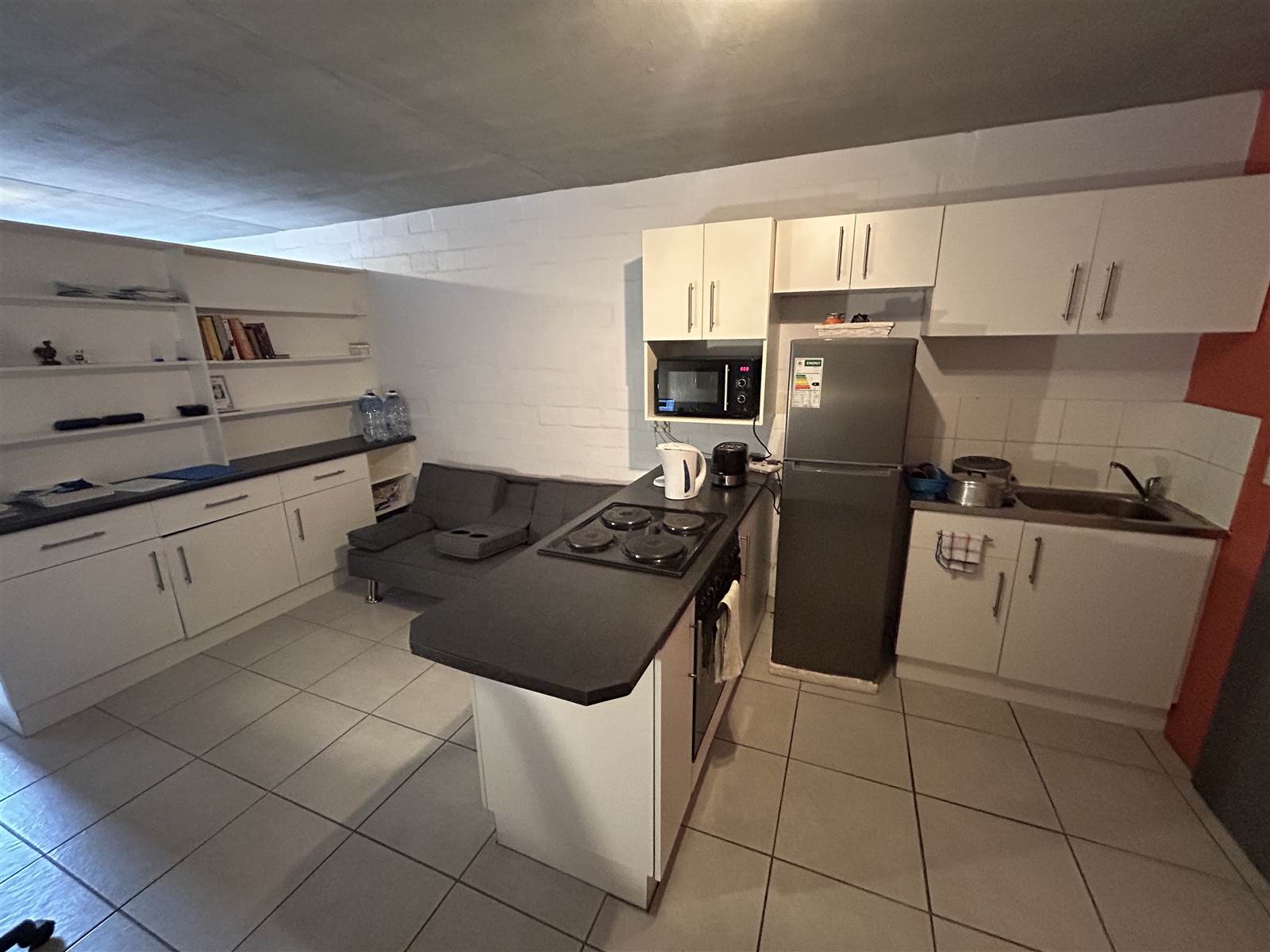 Studio apartment in Wynberg photo number 6
