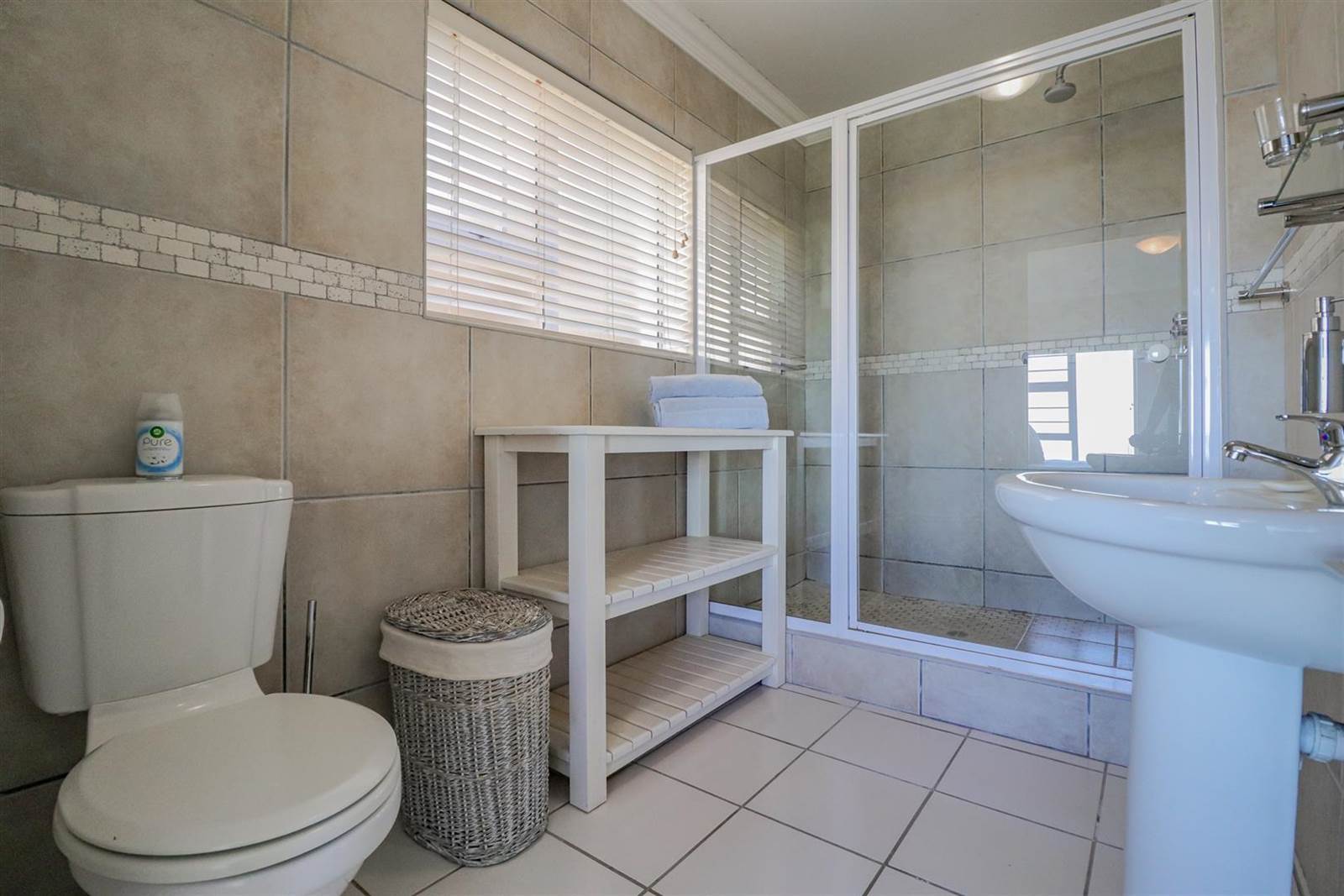 3 Bed House in Mossel Bay Golf Estate photo number 30
