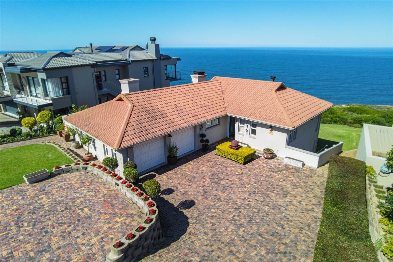 3 Bed House in Mossel Bay Golf Estate photo number 1