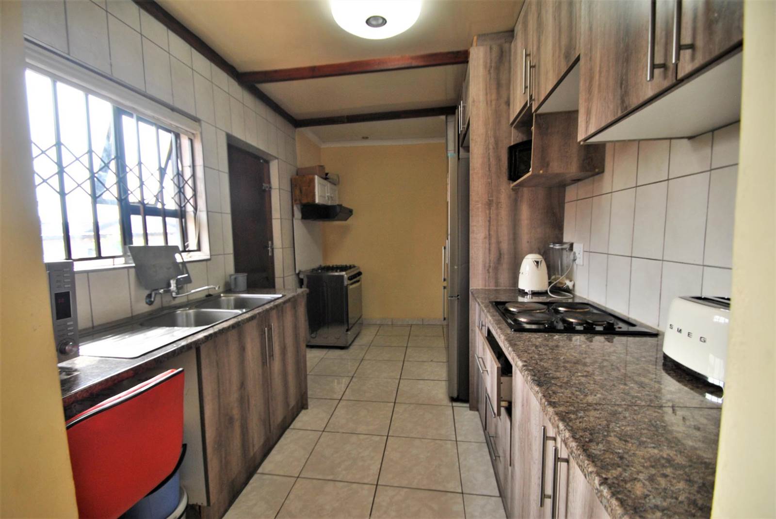 3 Bed House in Diepkloof photo number 3