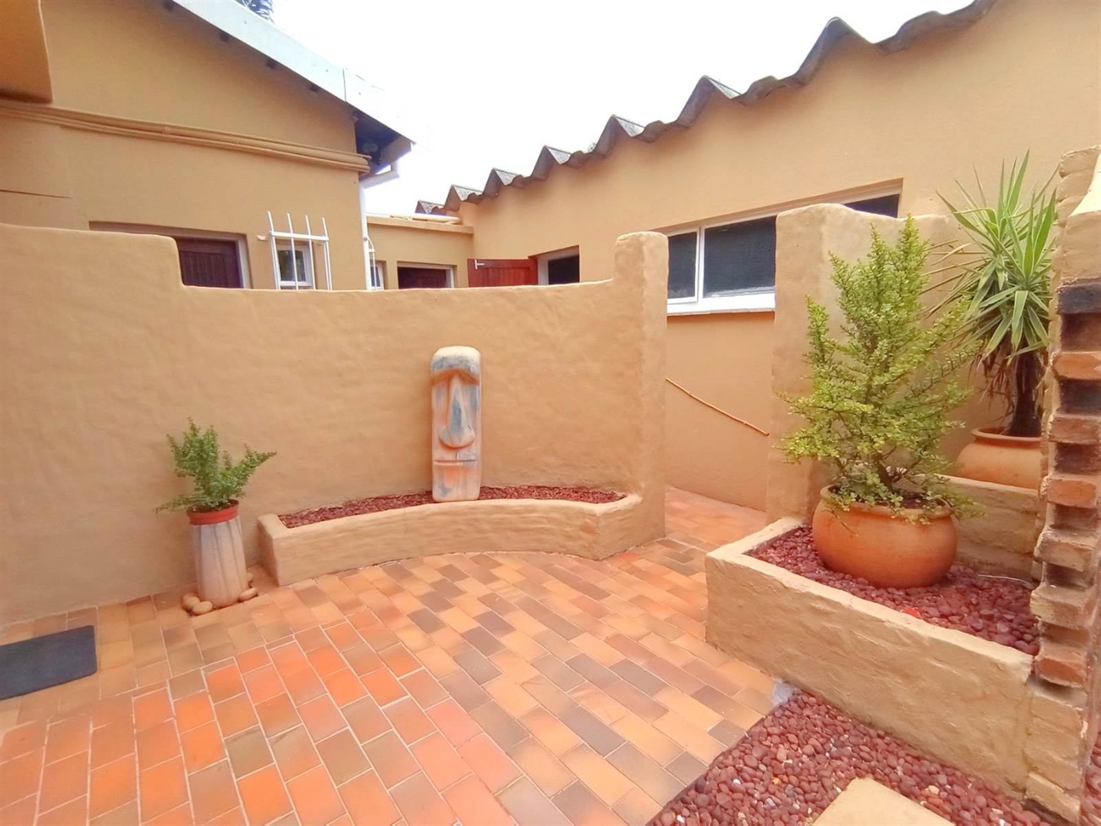 4 Bed Townhouse in Pretoria North photo number 24