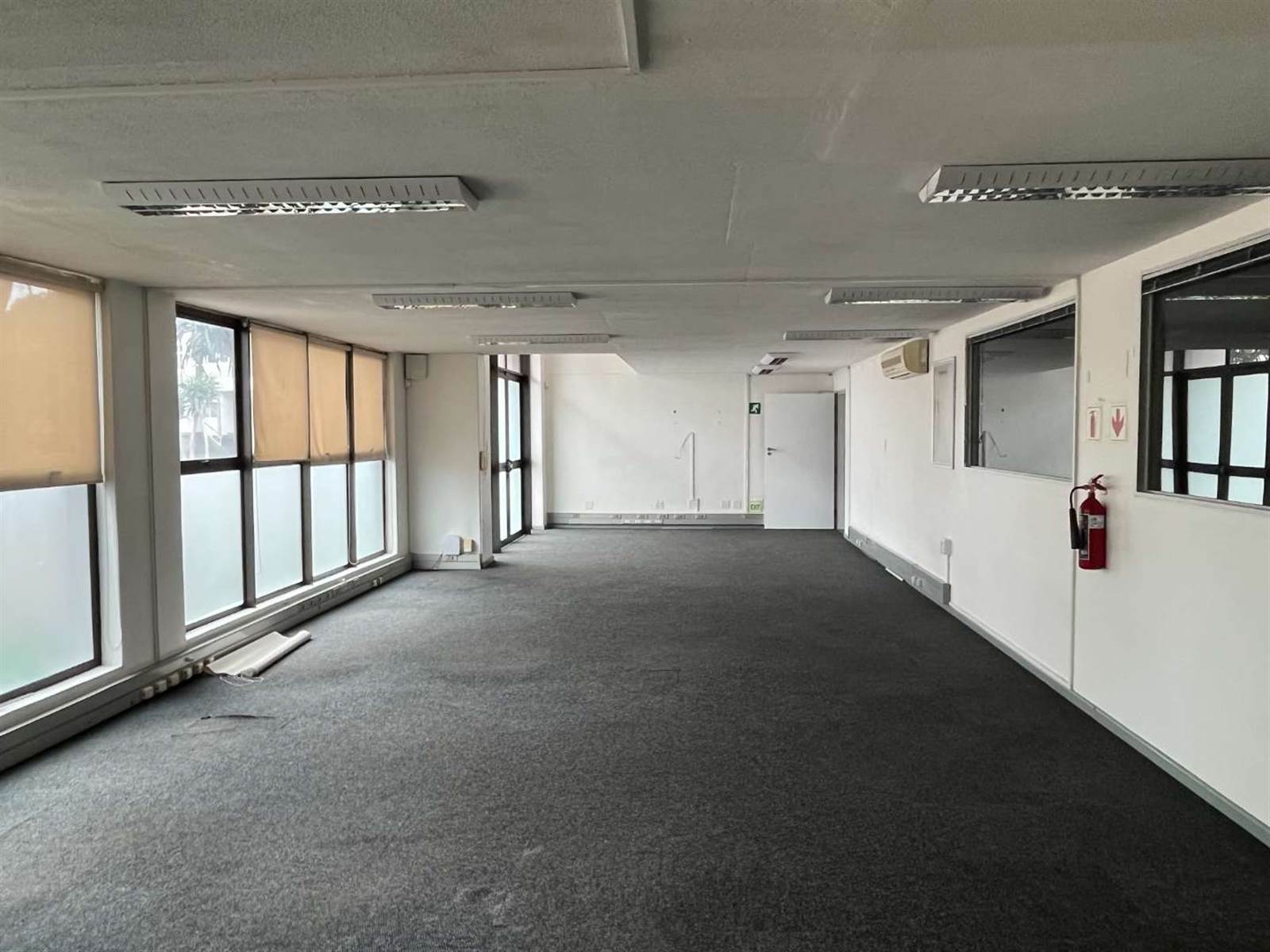 770  m² Office Space in Century City photo number 14