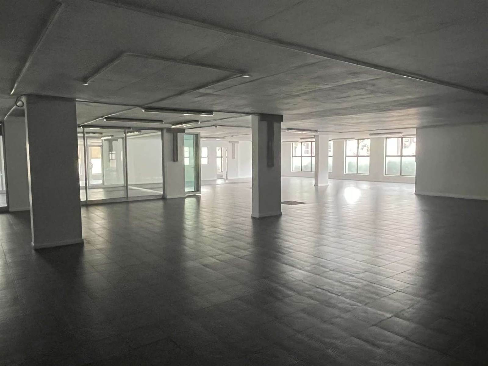 770  m² Office Space in Century City photo number 5