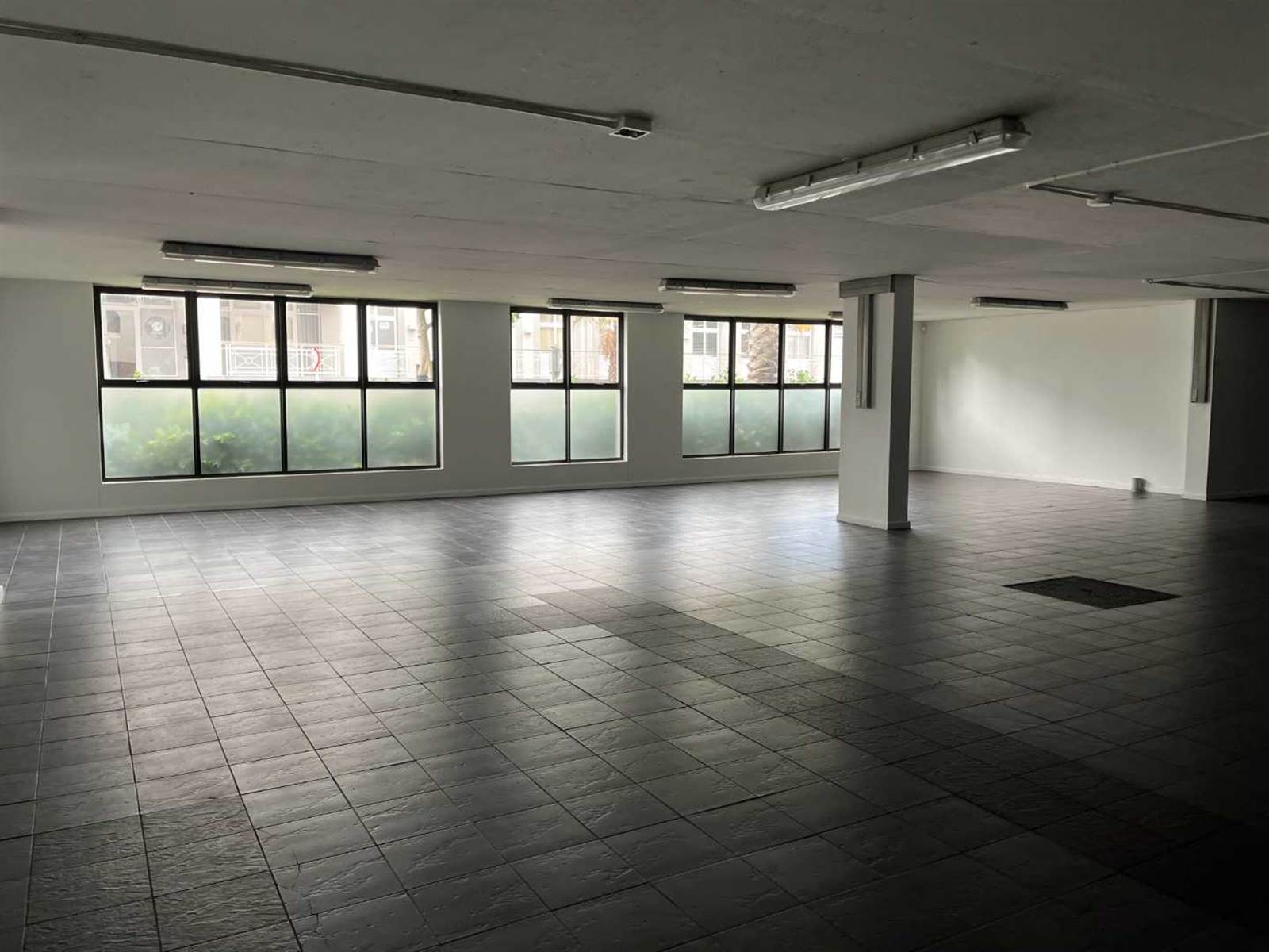 770  m² Office Space in Century City photo number 10