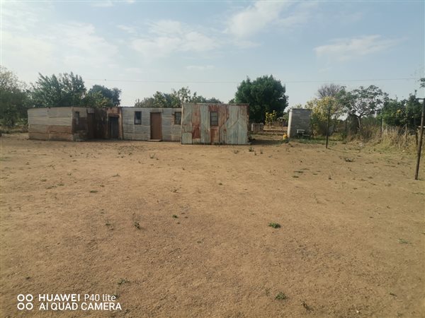 1017 m² Land available in Temba