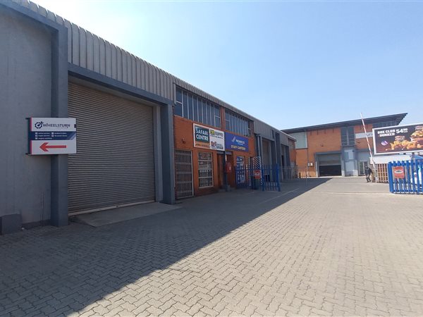 431  m² Industrial space in Hughes