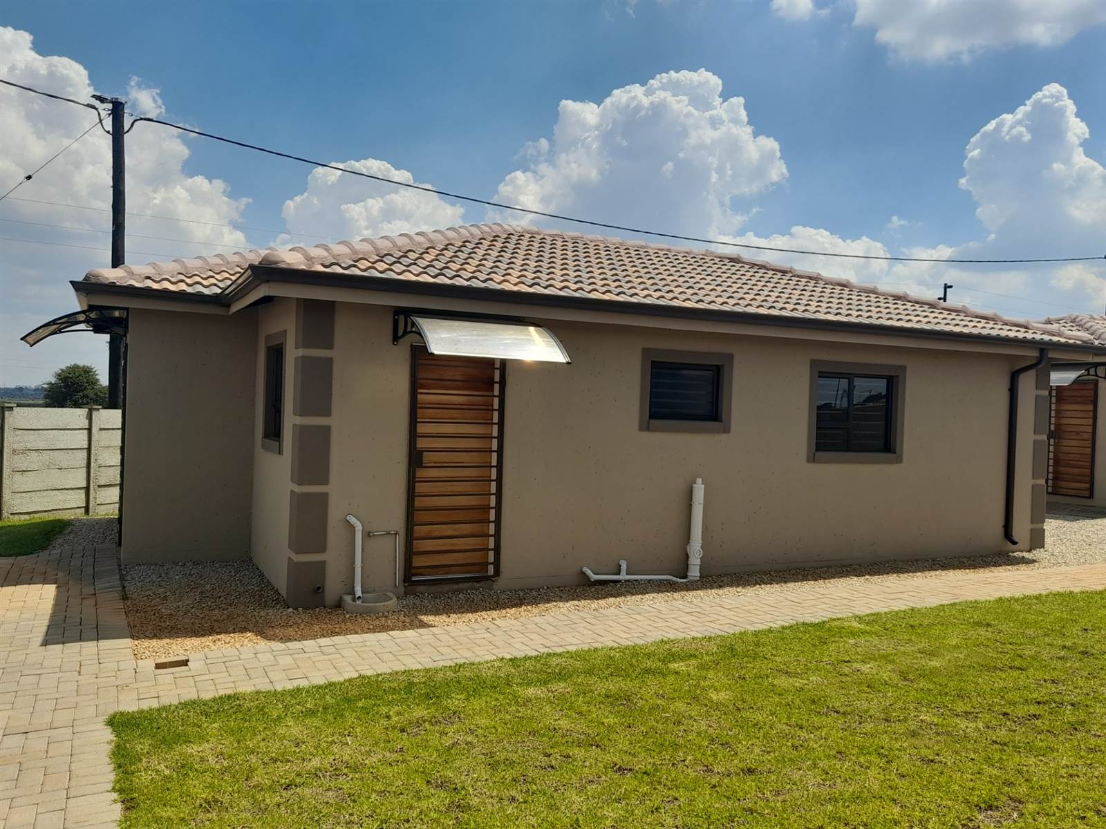 2 Bed House in Sebokeng Zone 17 photo number 3