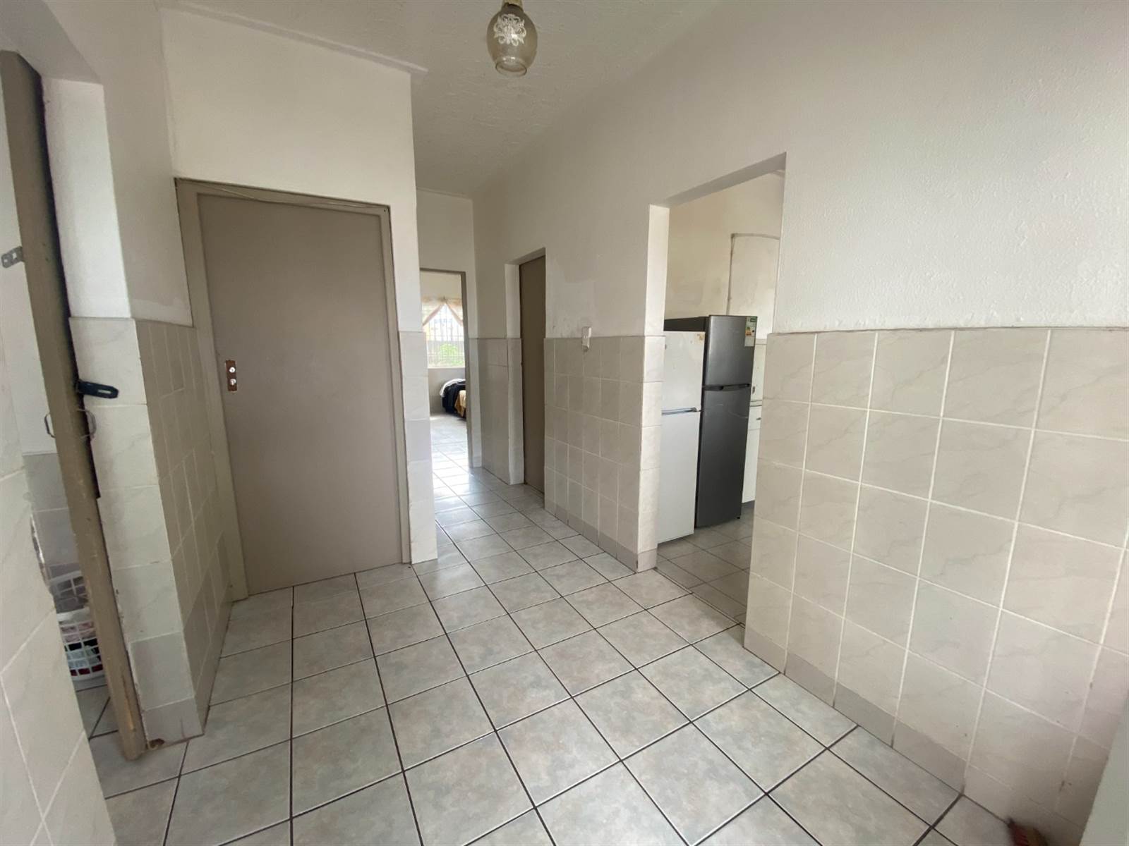 2 Bed Apartment in Southernwood photo number 6