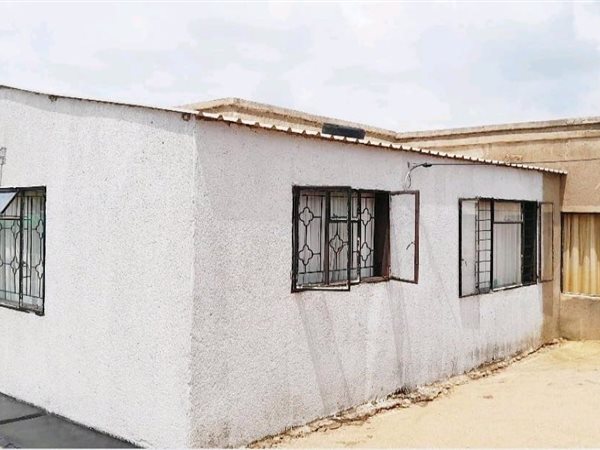 3 Bedroom House 3 Bedroom House