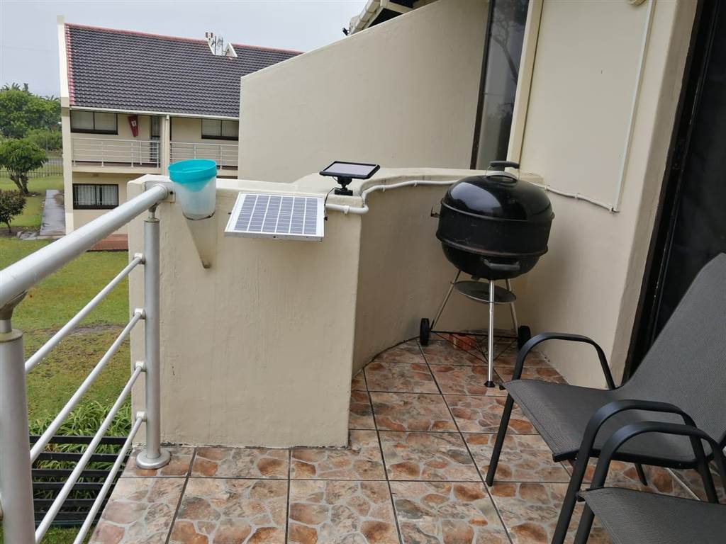 3 Bed Apartment in Scottburgh South photo number 24